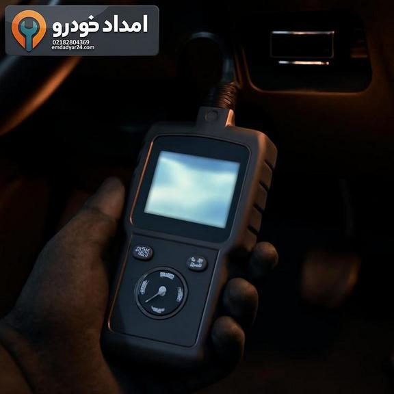 اتصال دستگاه OBD زیر فرمان برای خواندن خطاهای مرتبط با دریچه گاز